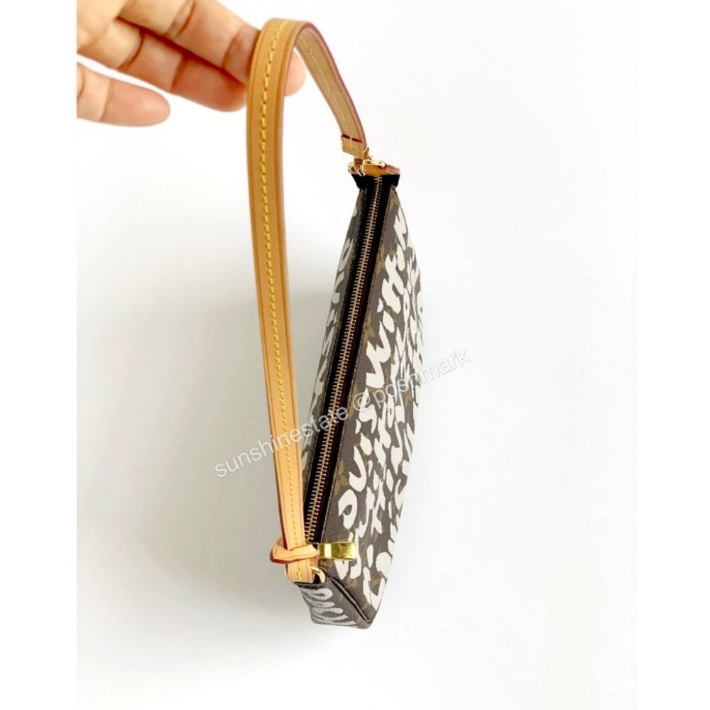 Limited Edition Louis Vuitton - Picture 11 of 11